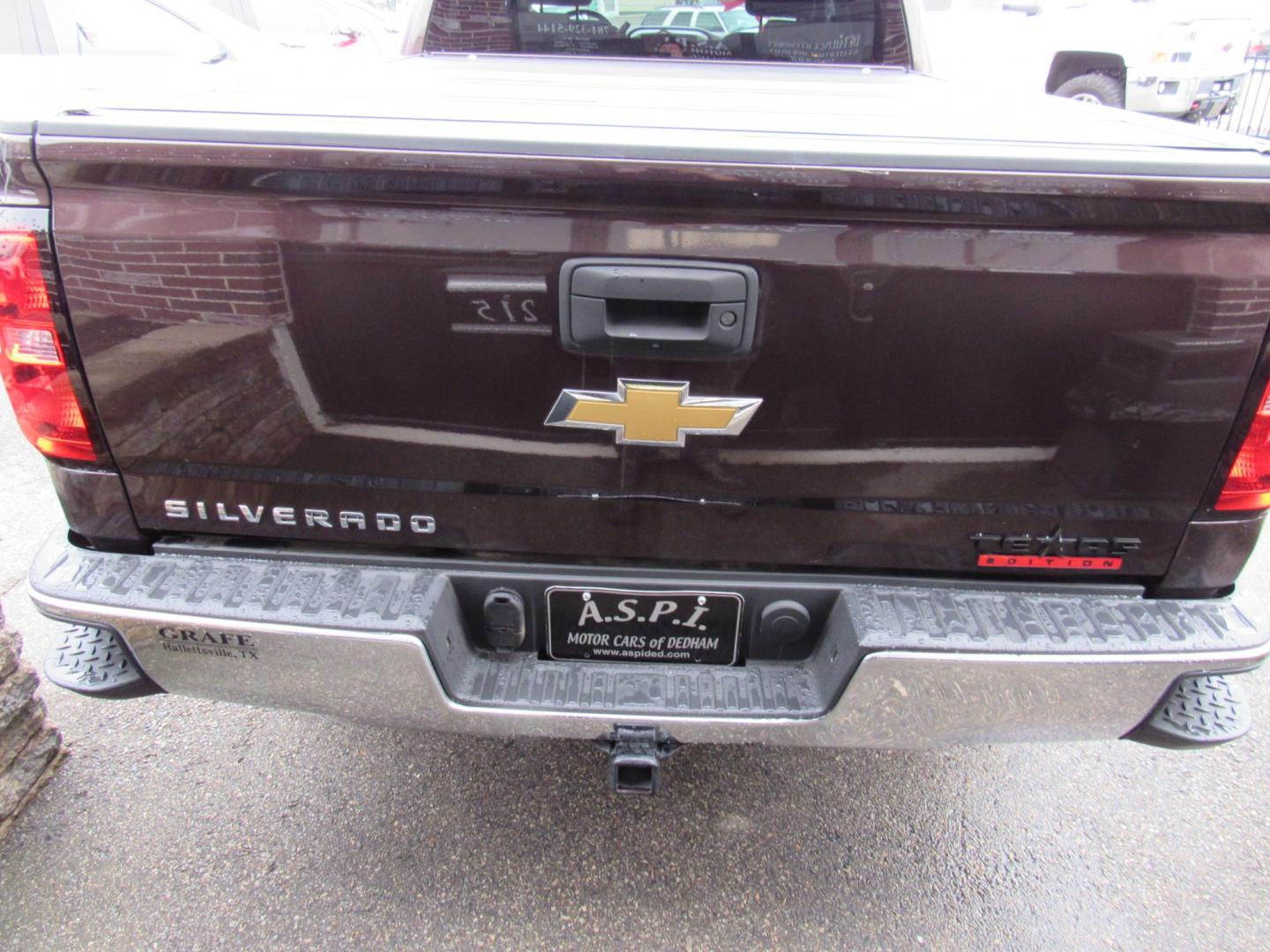 2016 Brown /Gray Chevrolet Silverado 1500 LT Texas Edition (3GCPCREC6GG) with an 5.3L V8 OHV 16V engine, Automatic transmission, located at 215 Milton St, Dedham, MA, 02026, (781) 329-5144, 42.241905, -71.157295 - This Special Texas Edition RWD sports truck is in excellent condition. Undercarriage is as clean as the body. All ASPI Motor Cars vehicles are fully serviced before they are delivered to assure the highest quality used vehicles. Comes with a 3/3 certification warranty included in the price. Call for - Photo#5